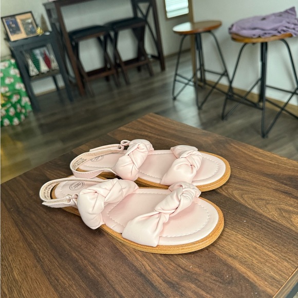 Kids Girls Blush Pink Knotted Sandals Size 3 - Picture 7 of 7